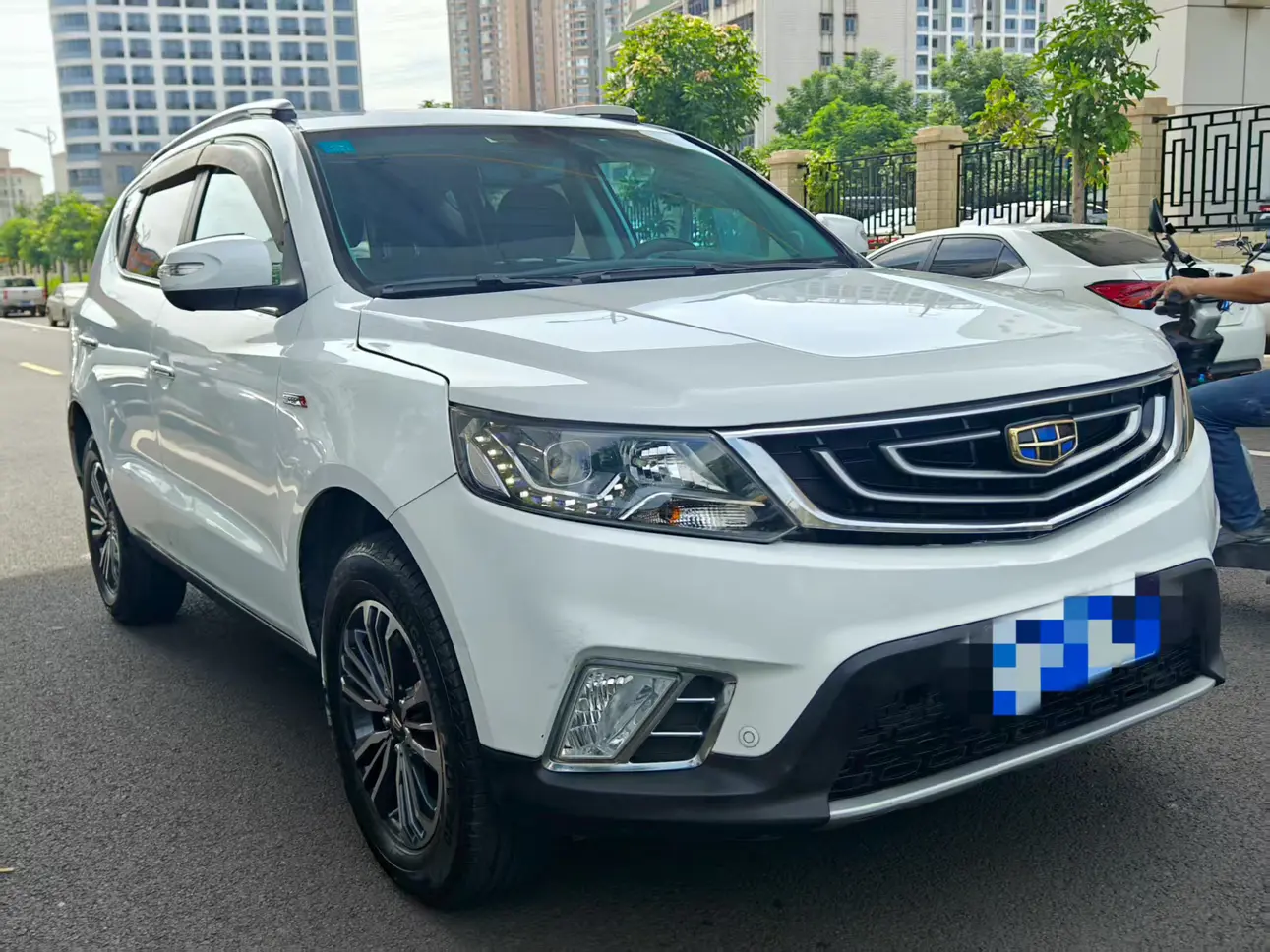 Geely Vision X6