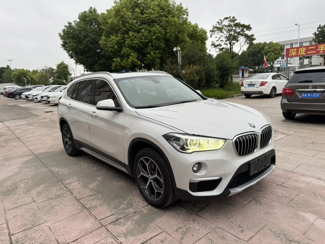 BMW X1