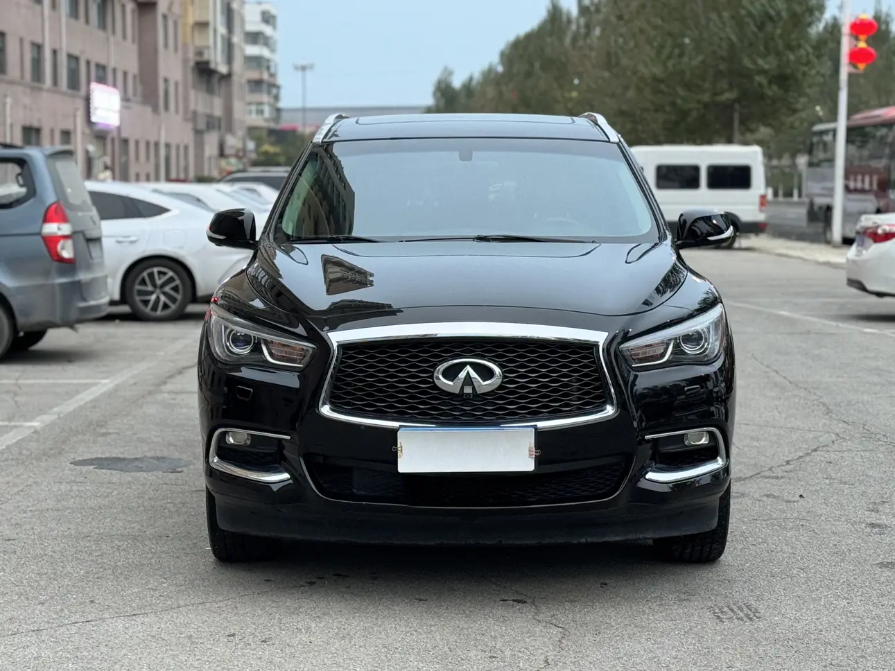 Infiniti QX60 (imported)