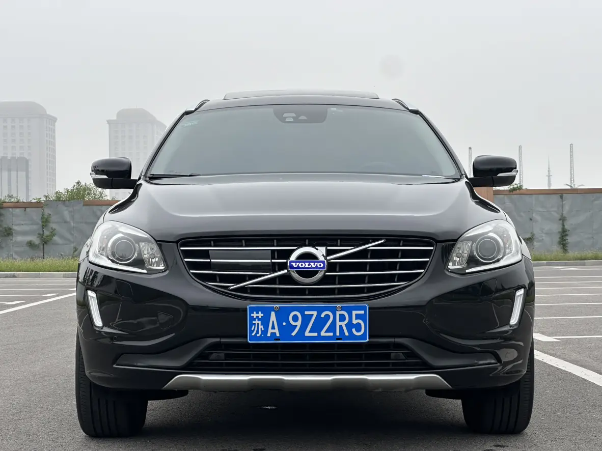 Volvo XC60 (imported)