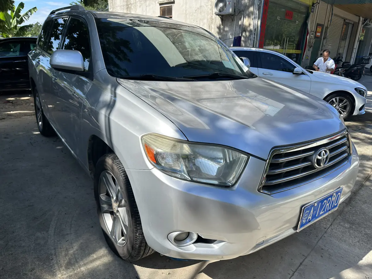 Toyota Highlander  из Китая