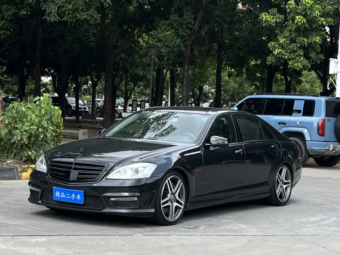 Mercedes-Benz S-Class AMG  из Китая