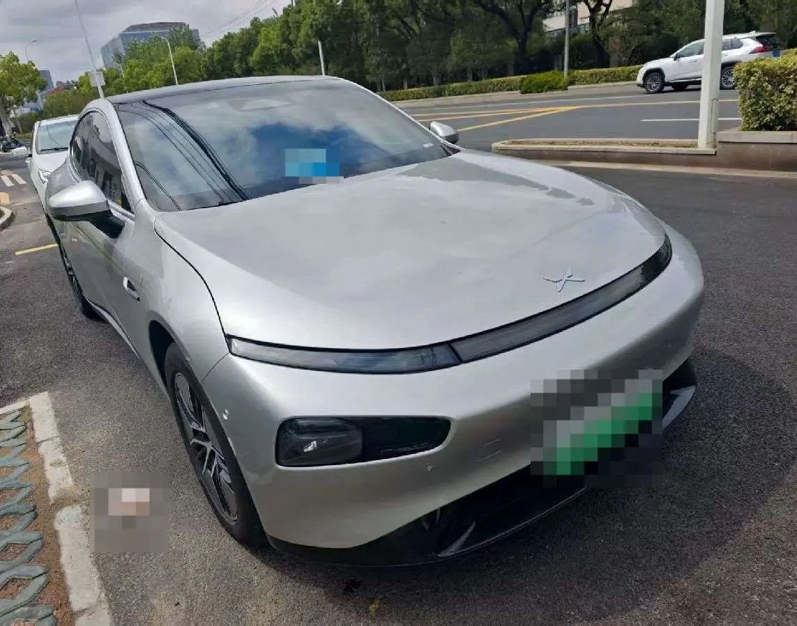Xpeng P7