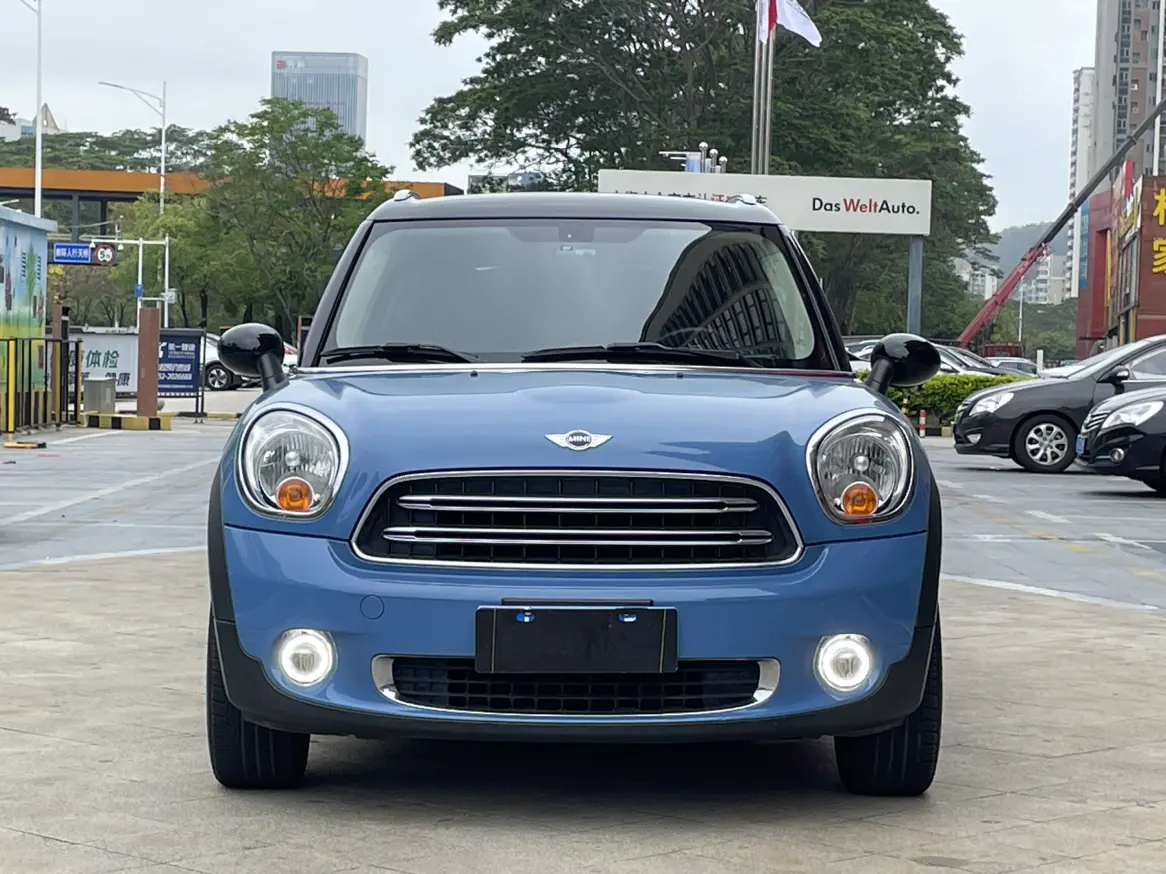 MINI COUNTRYMAN