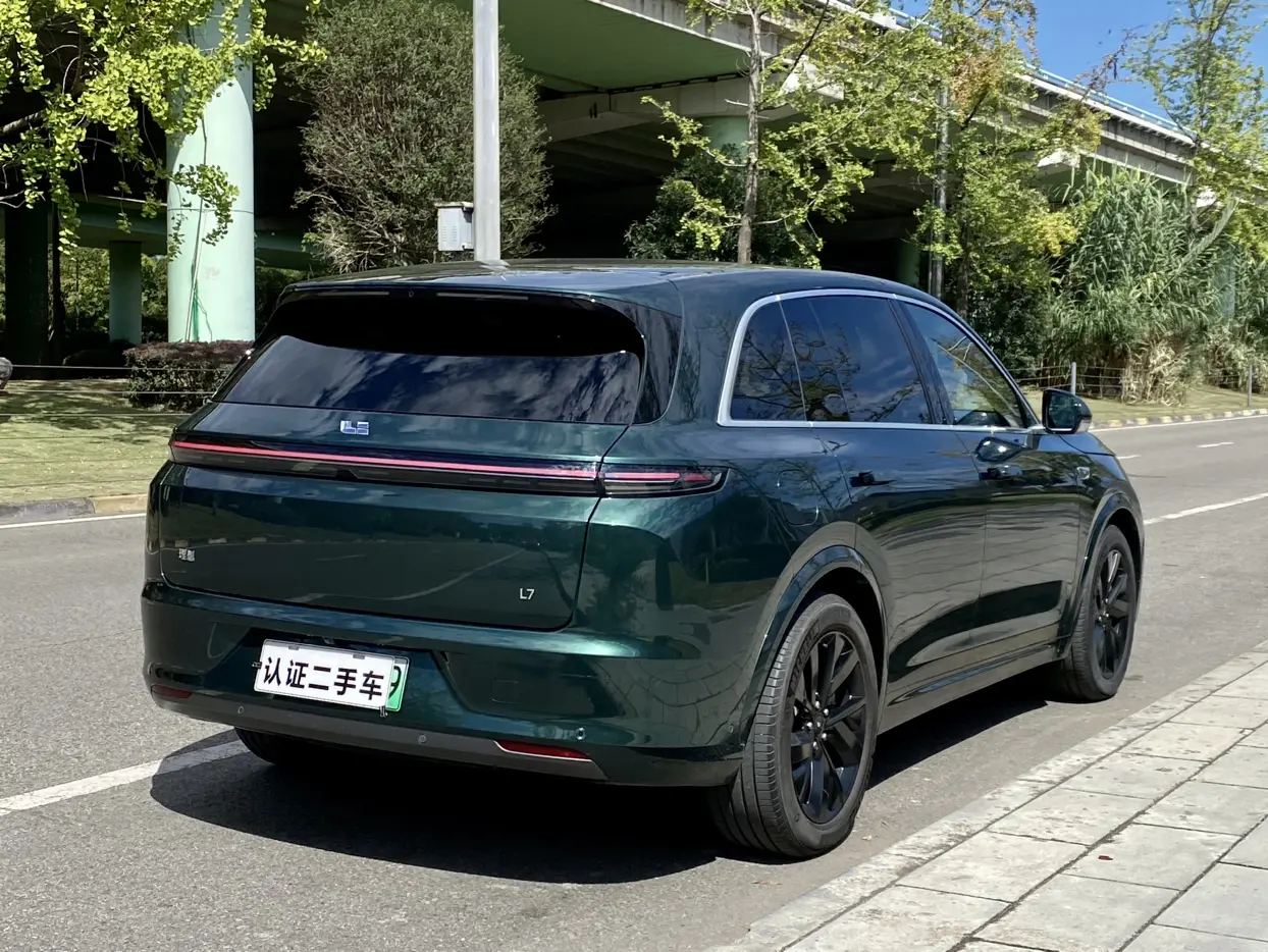 Lixiang L7