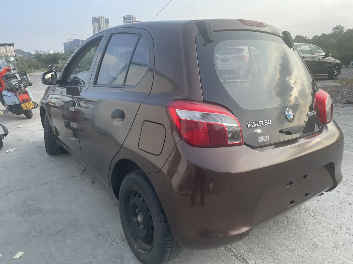 Kai Chen Venucia R30