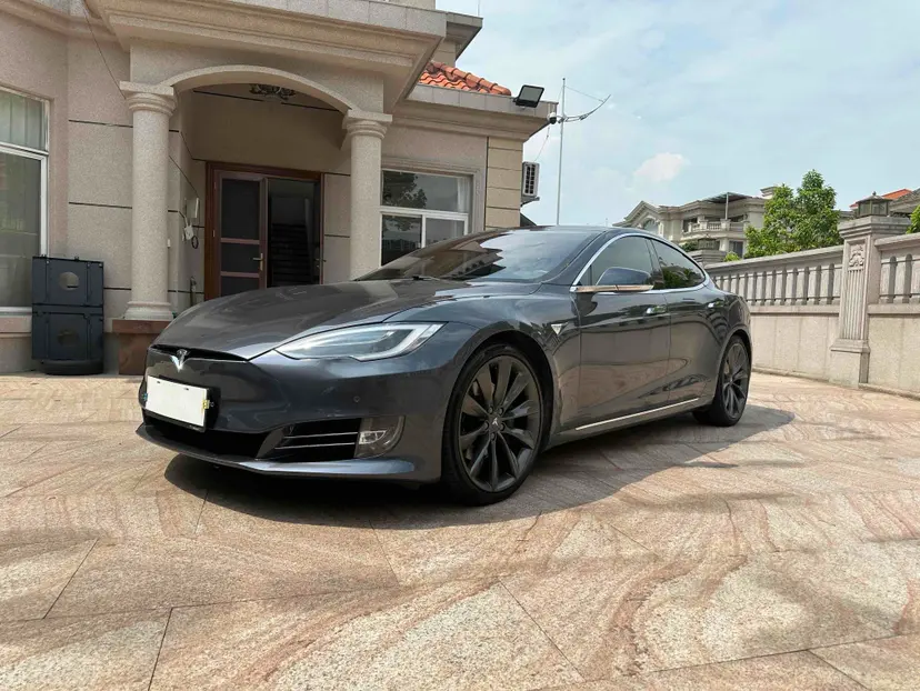 Tesla Model X  из Китая