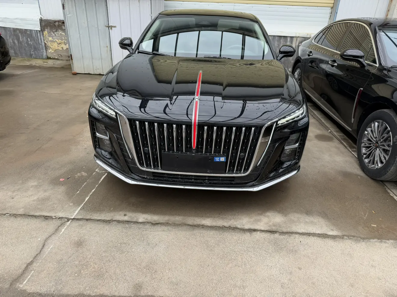 Hongqi H5  из Китая