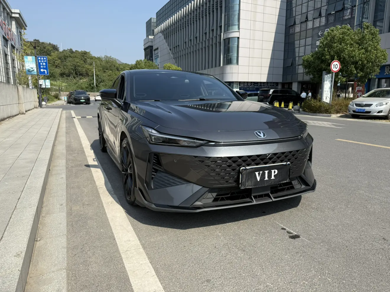 Changan UNI-V