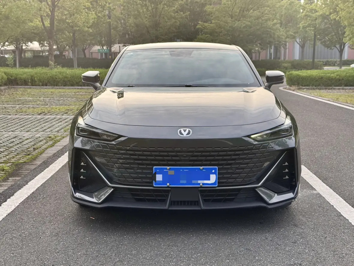 Changan UNI-V