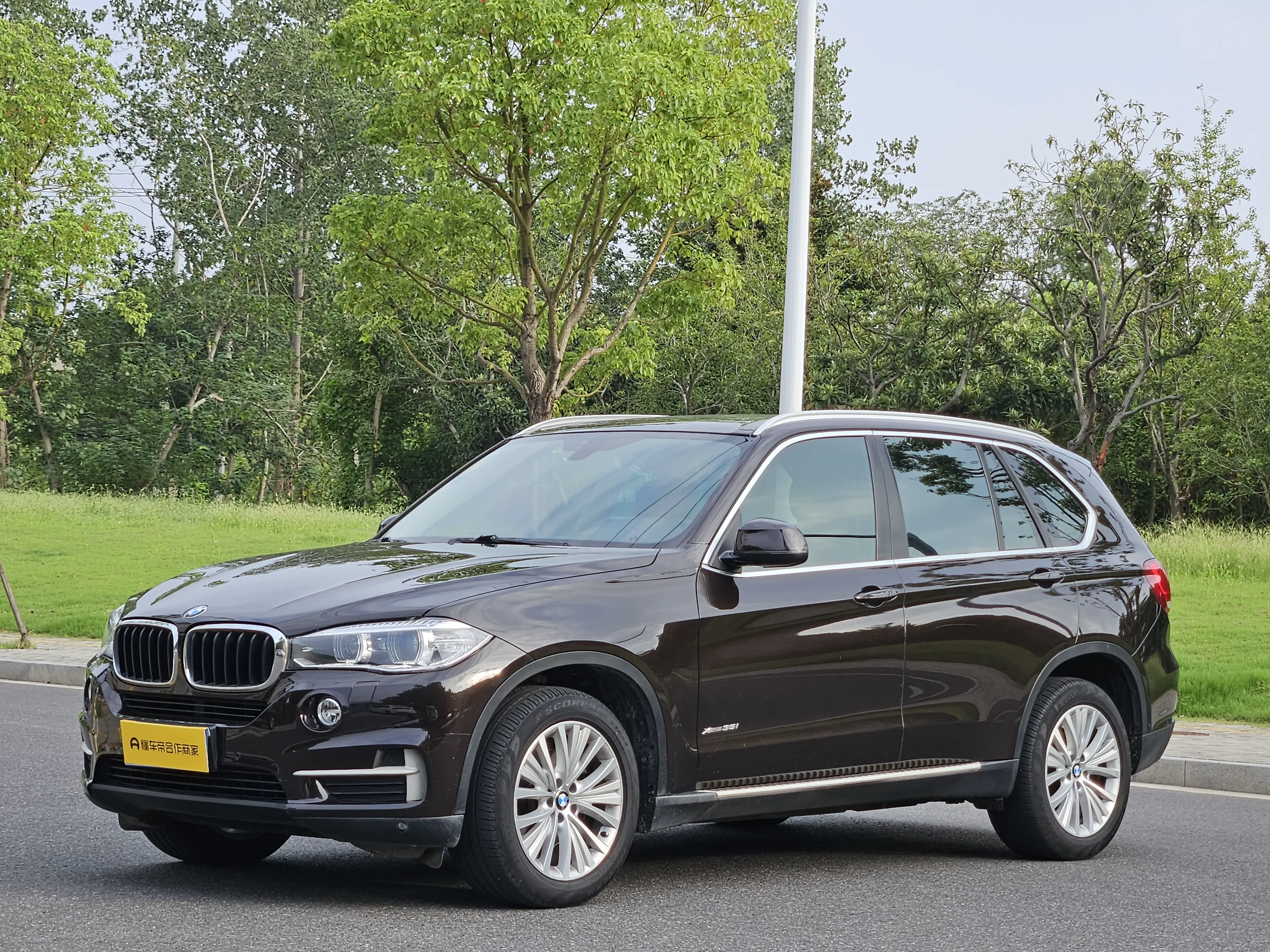 BMW X5 (imported)