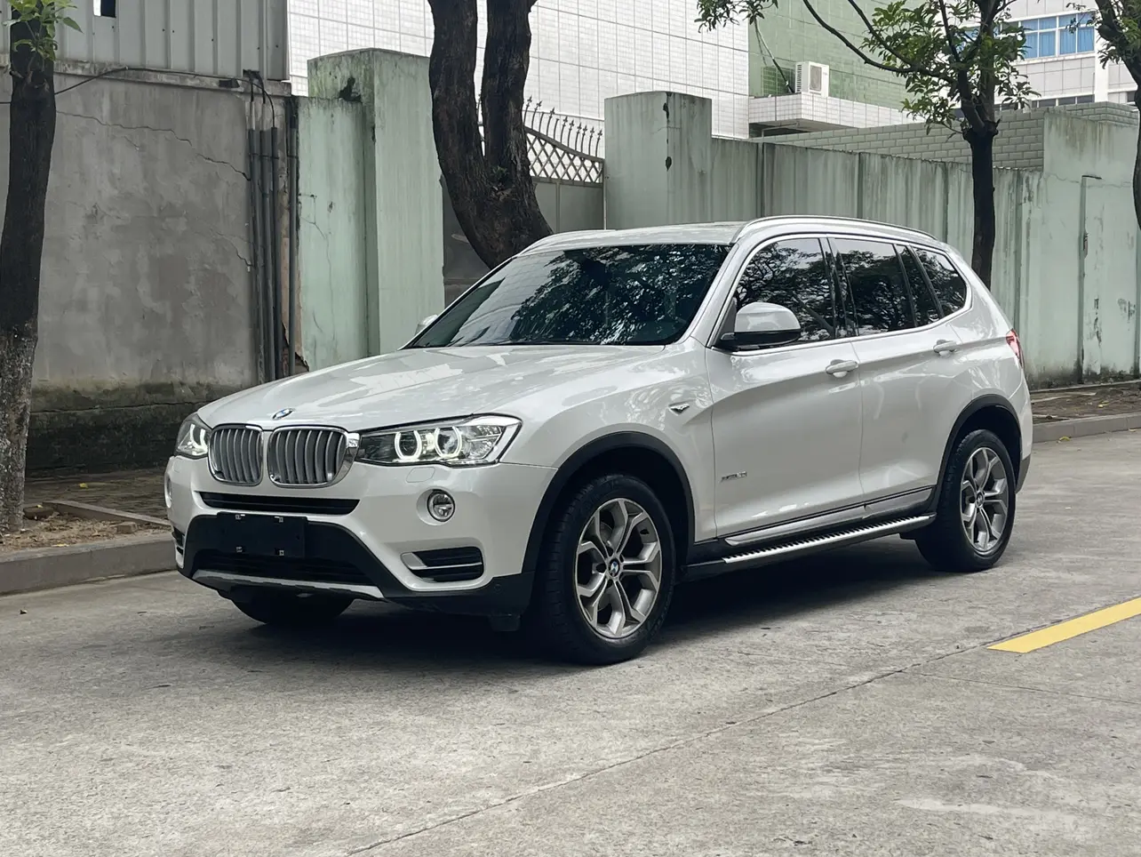 BMW X3 (imported)
