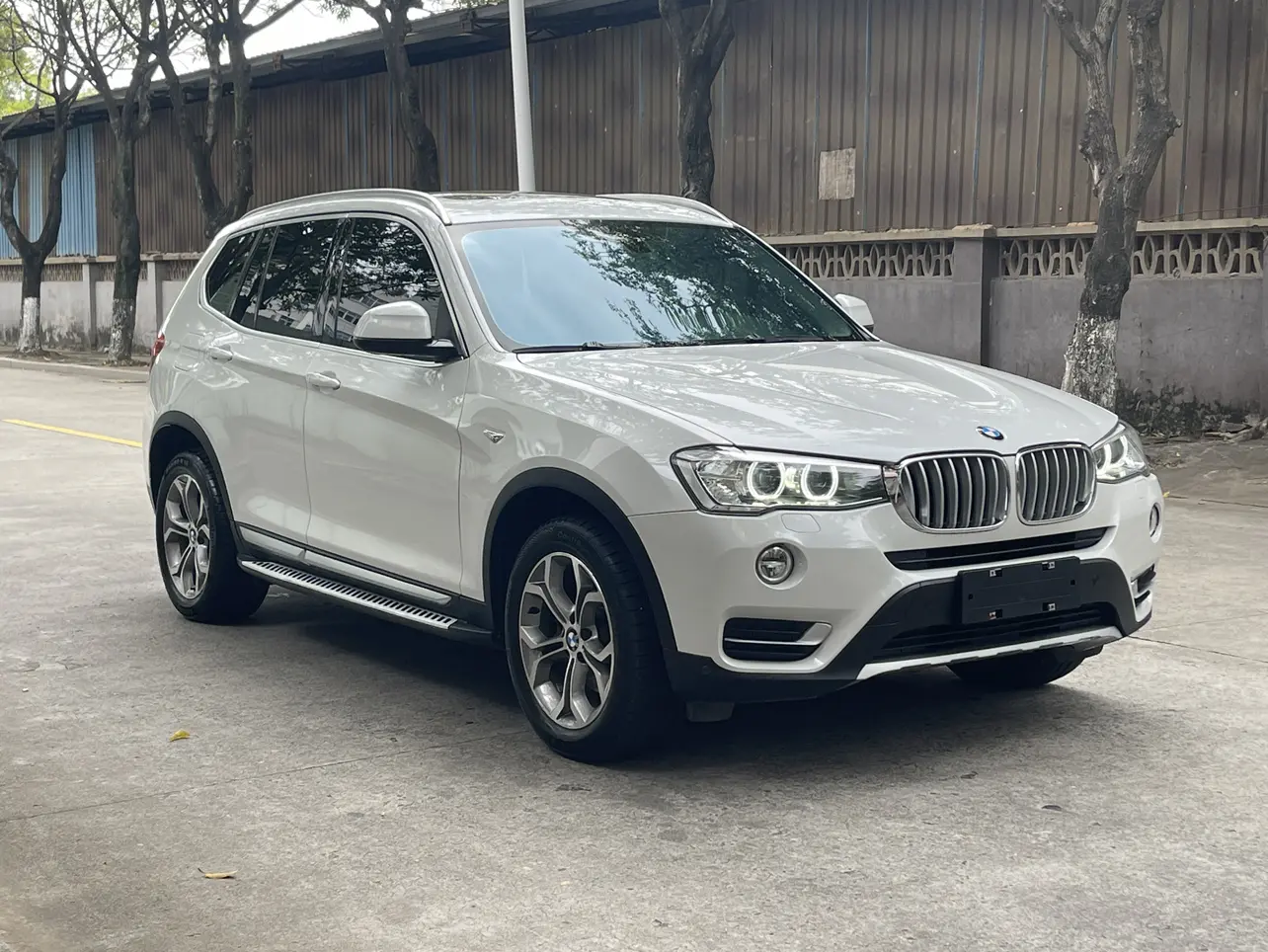BMW X3 (imported)