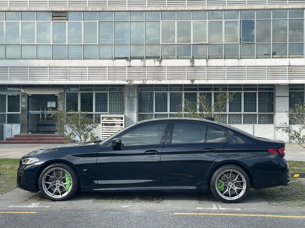 BMW 5 Series (imported)