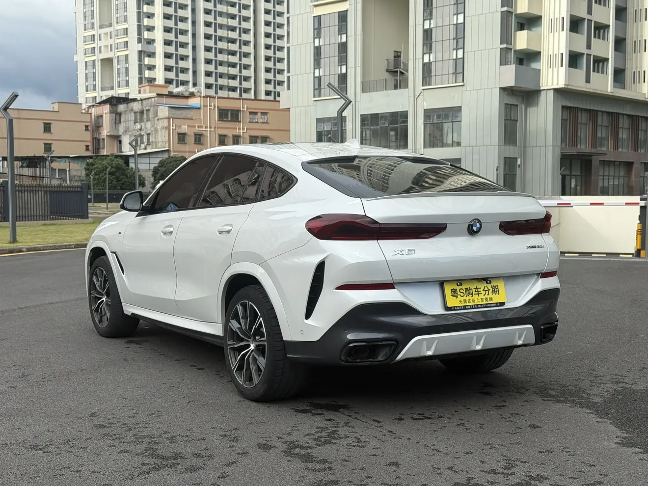 BMW X6