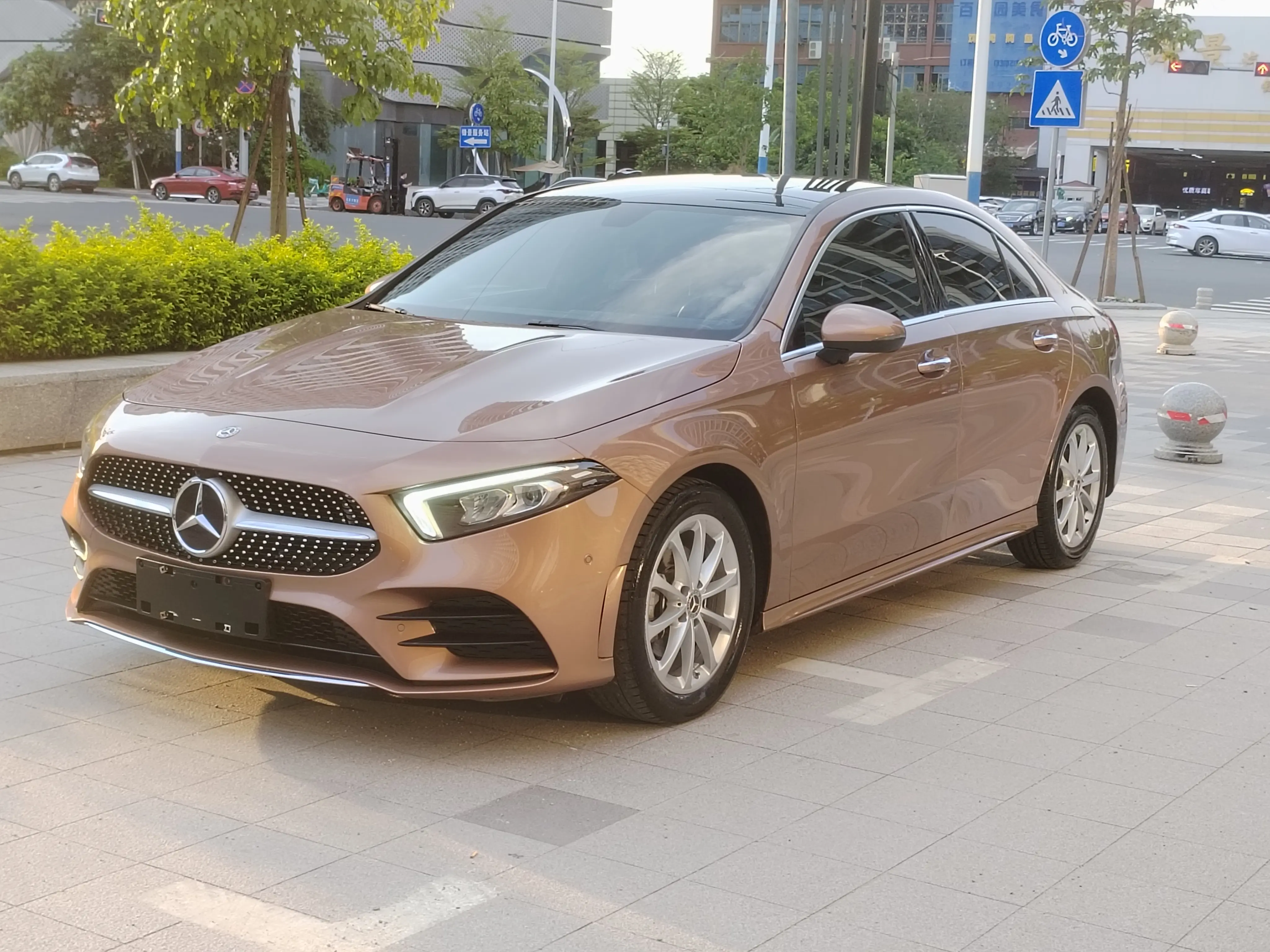 Mercedes-Benz Mercedes Benz A Class  из Китая