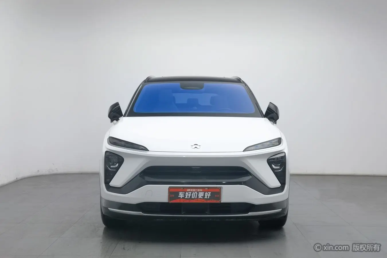 NIO ES6