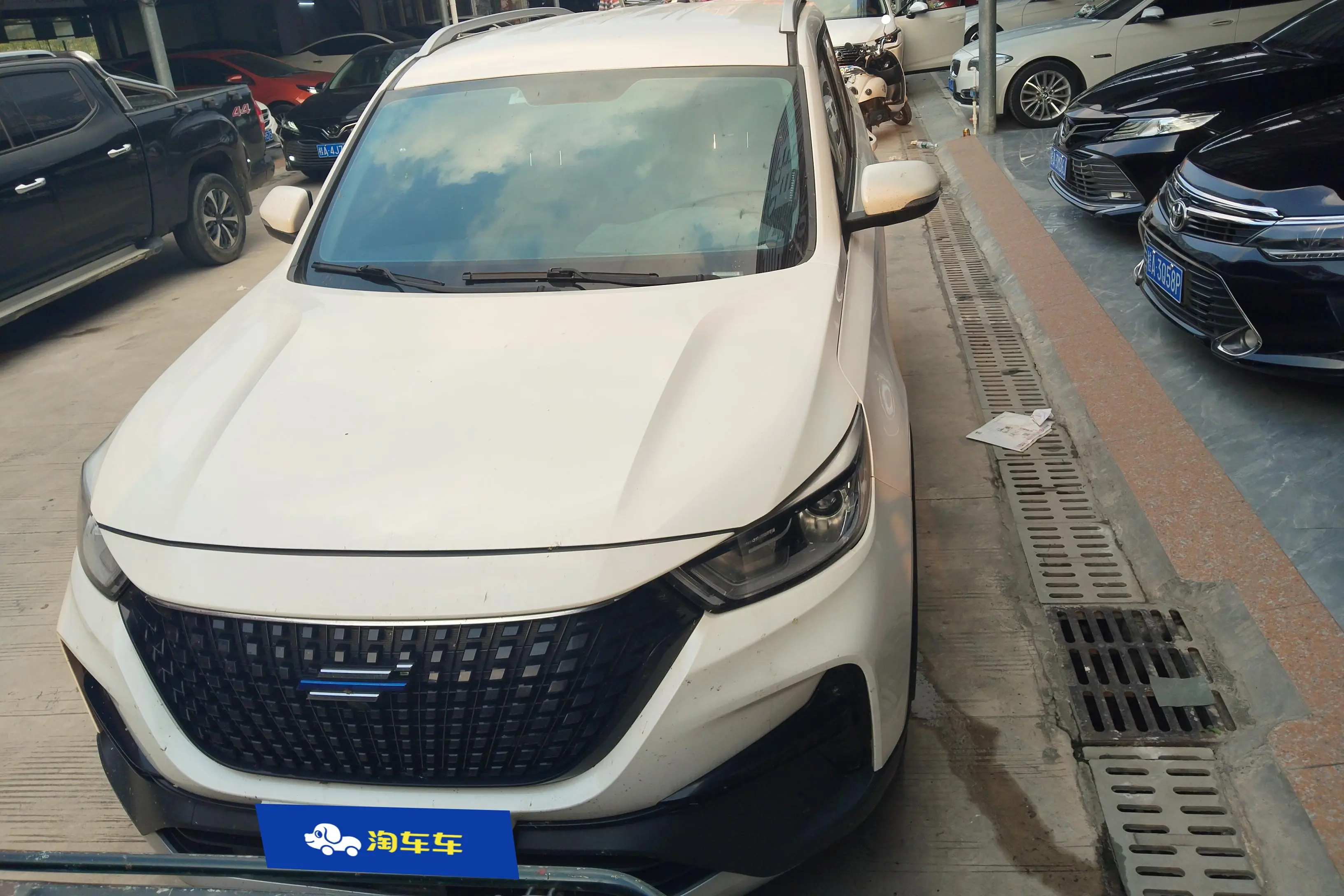Oshan Changan Auchan Corsa Pro