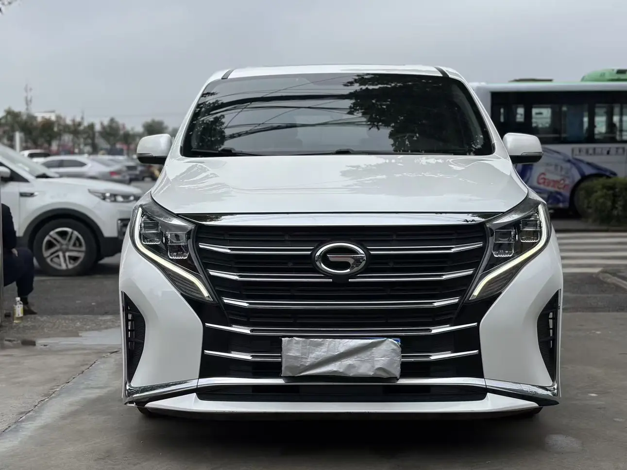 GAC Trumpchi M8  из Китая