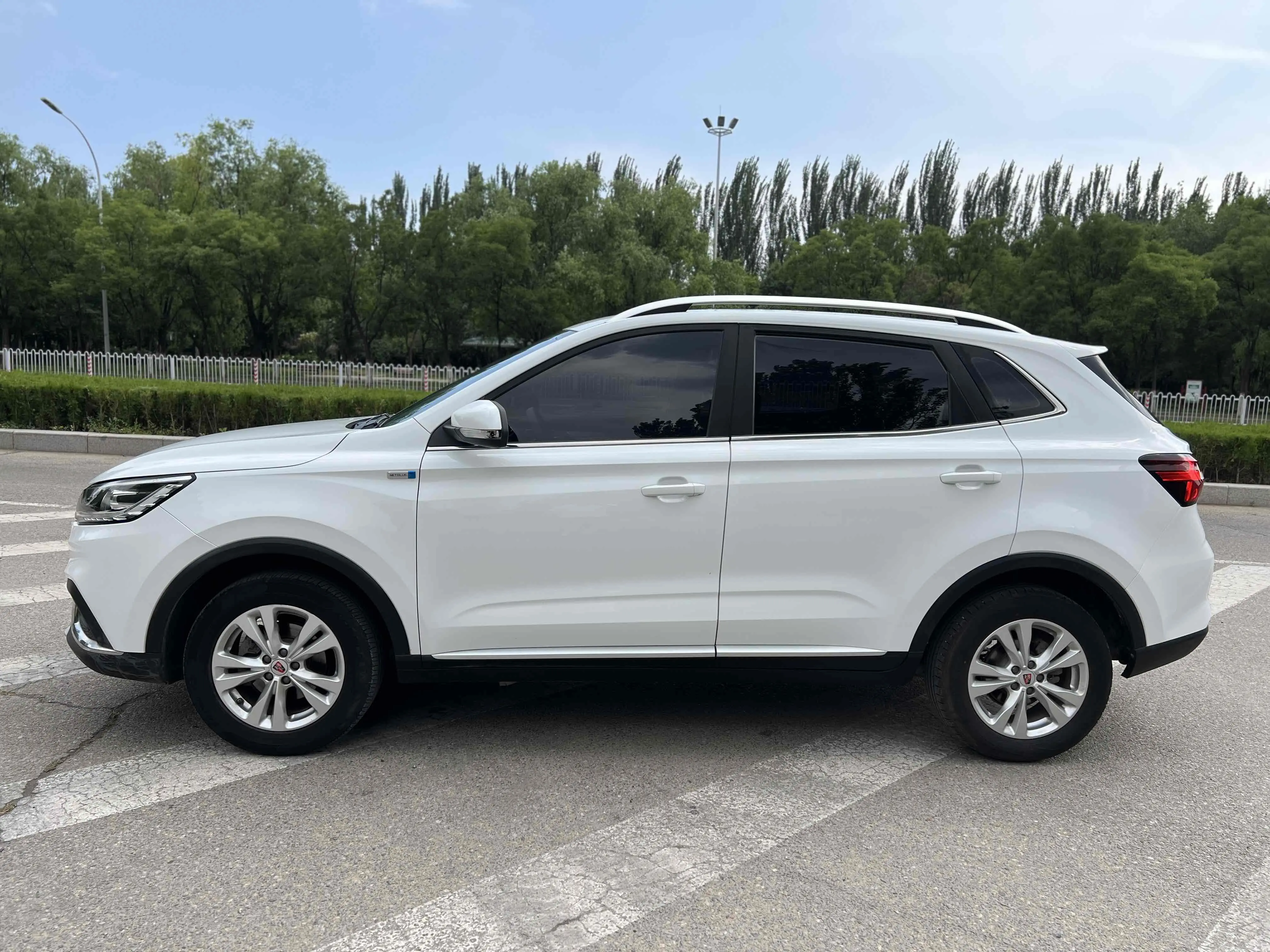 Roewe RX3