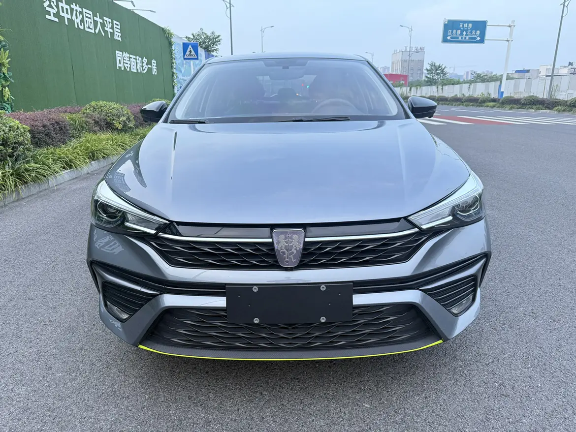 Roewe i5