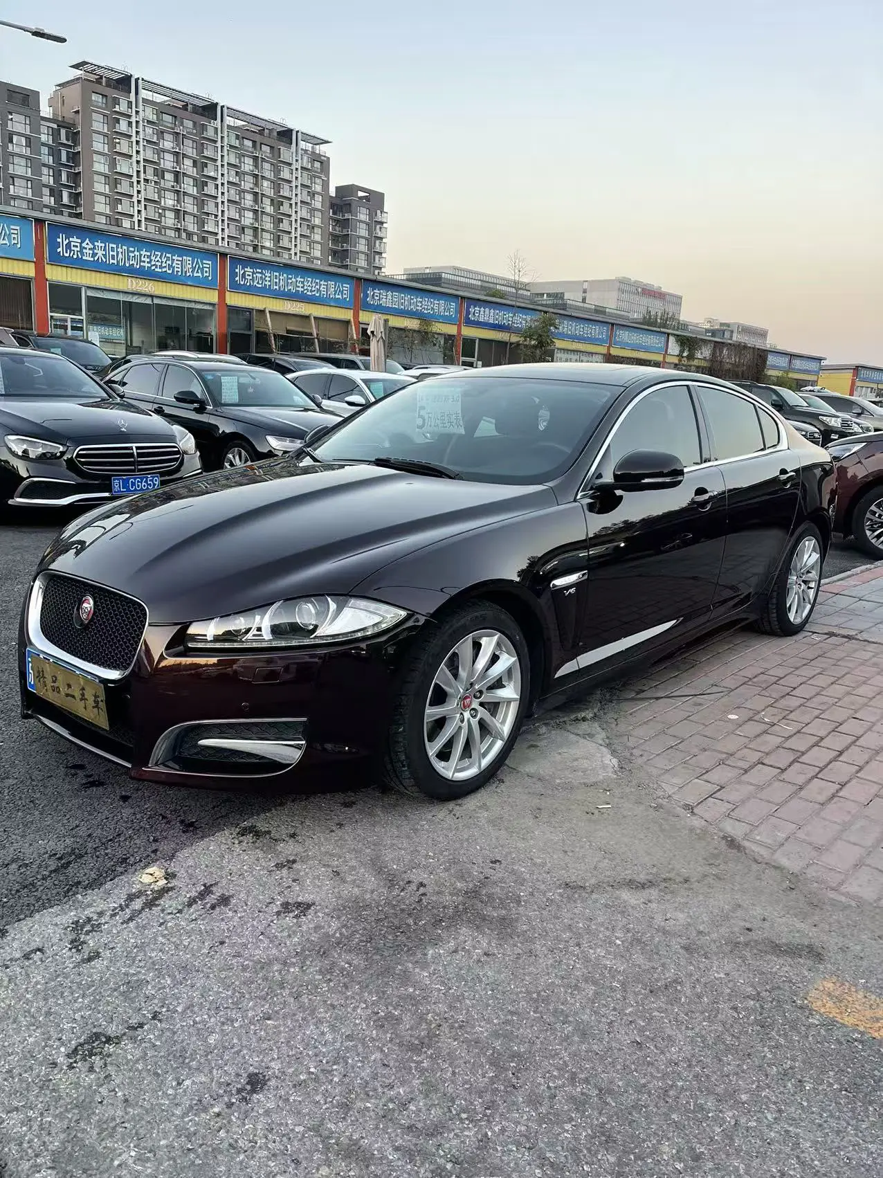 Jaguar XF