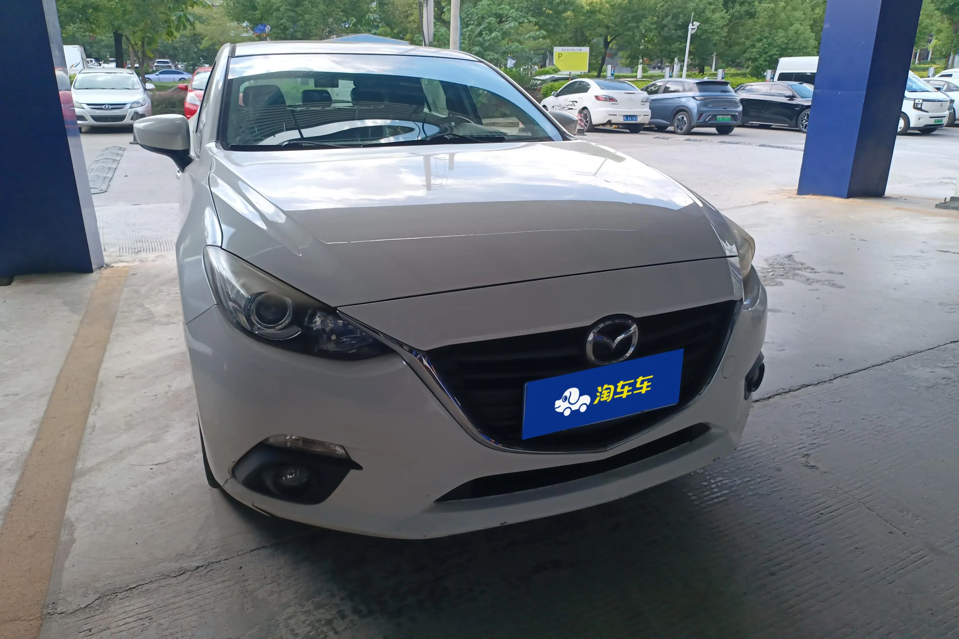 Mazda 3 Angkesela