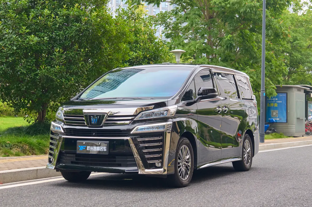 Toyota Crown Wellfire