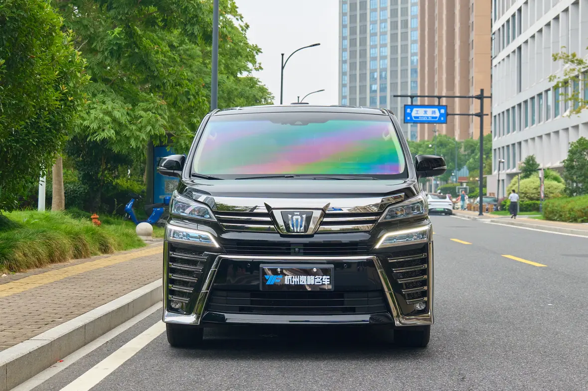 Toyota Crown Wellfire