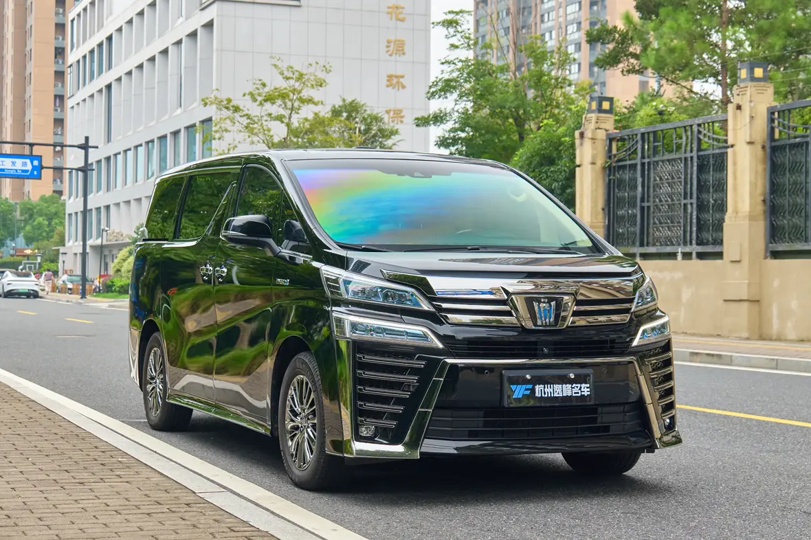 Toyota Crown Wellfire