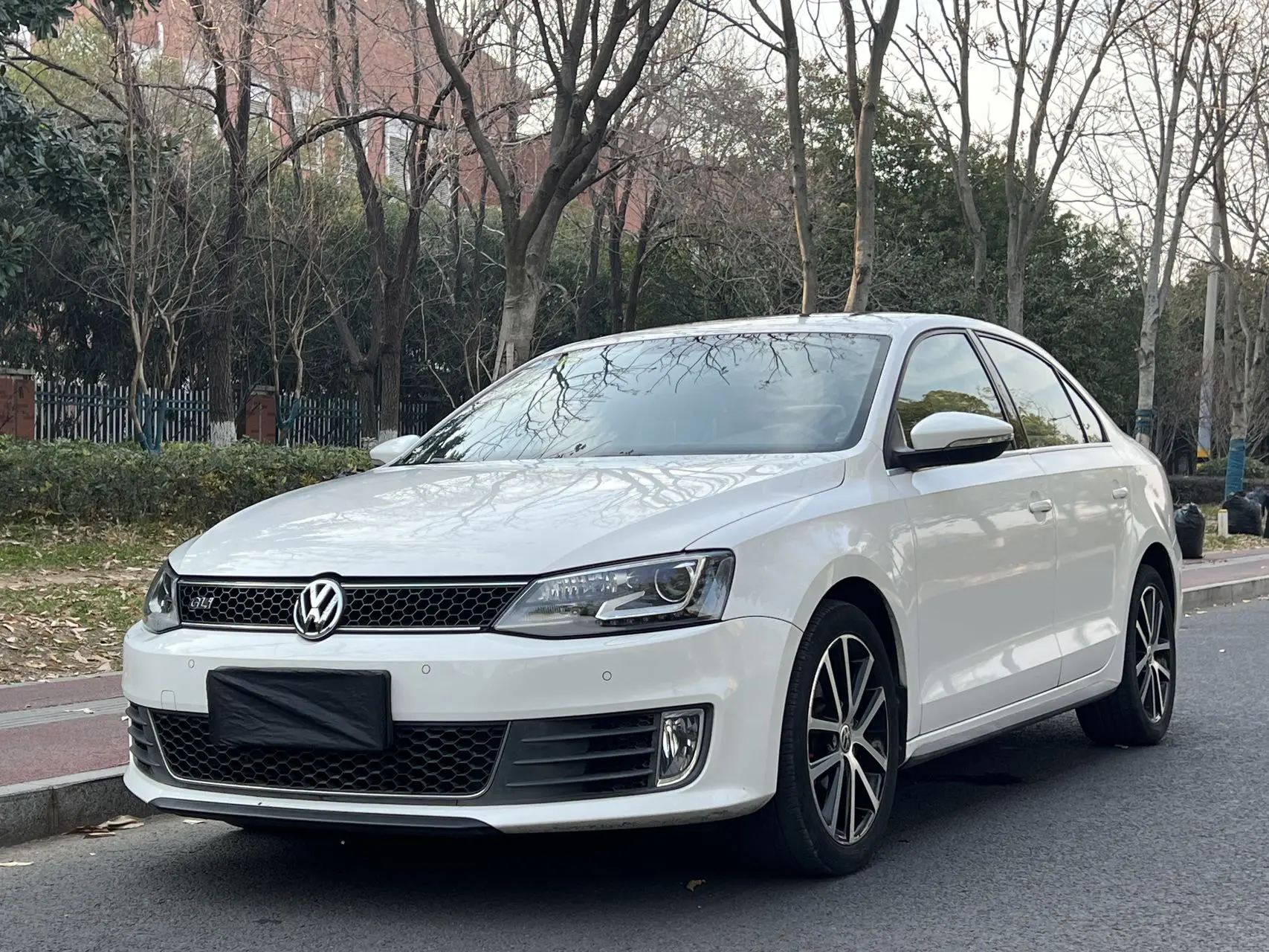 Volkswagen Sagitar  из Китая