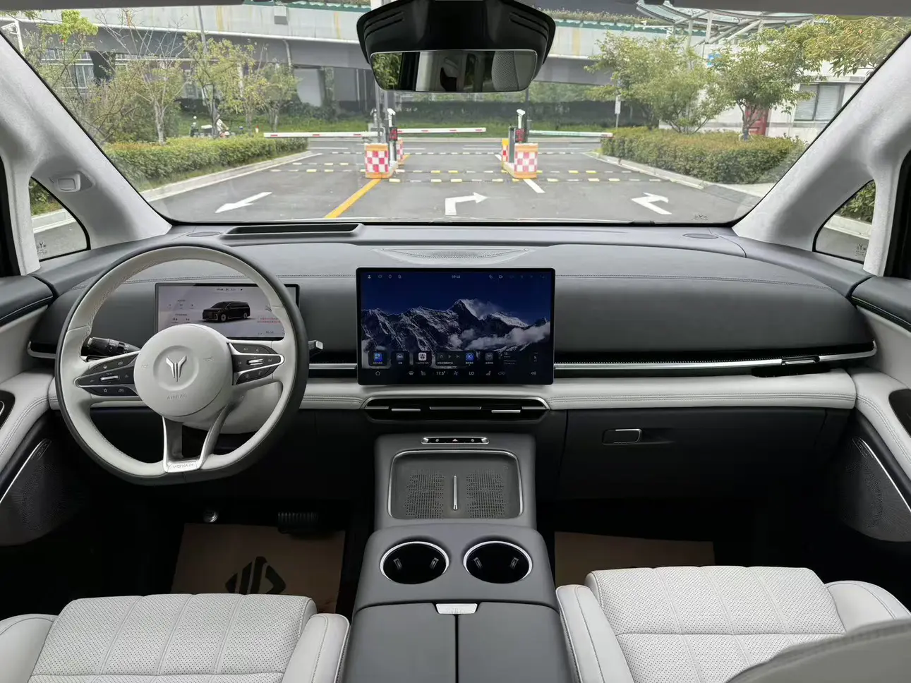 Voyah Lantu Dreamer PHEV