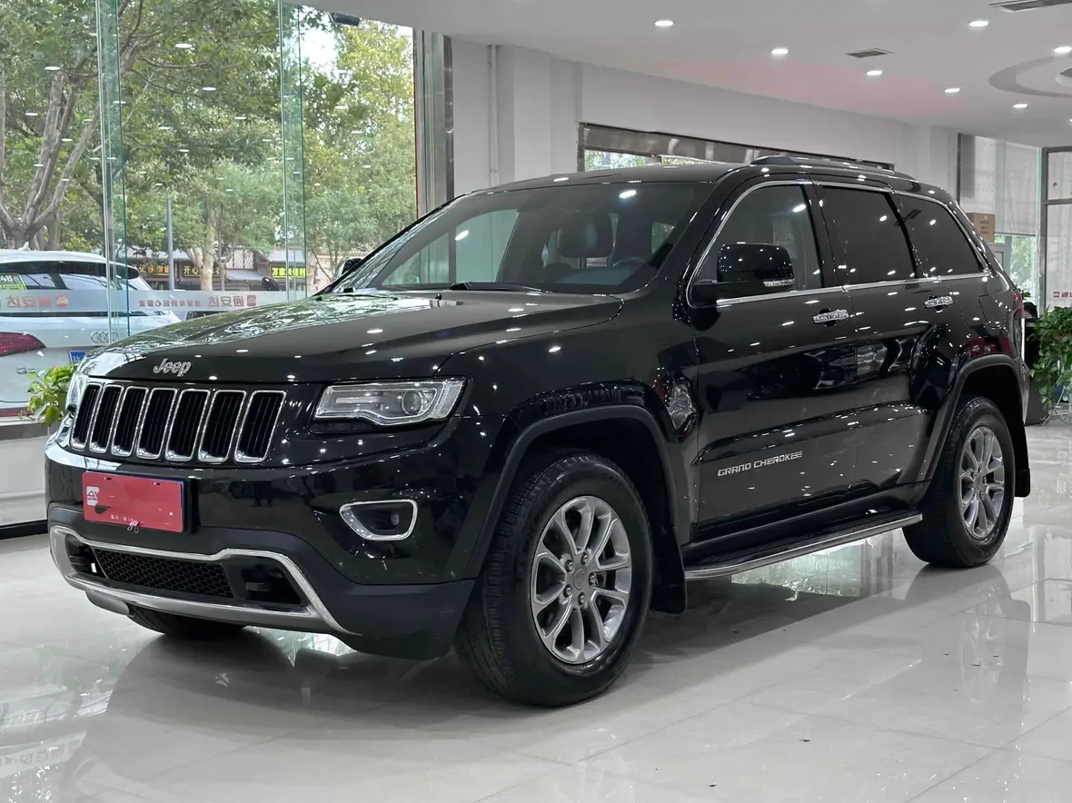 Jeep Grand Cherokee (imported)