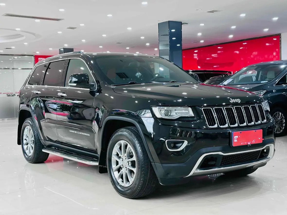 Jeep Grand Cherokee (imported)