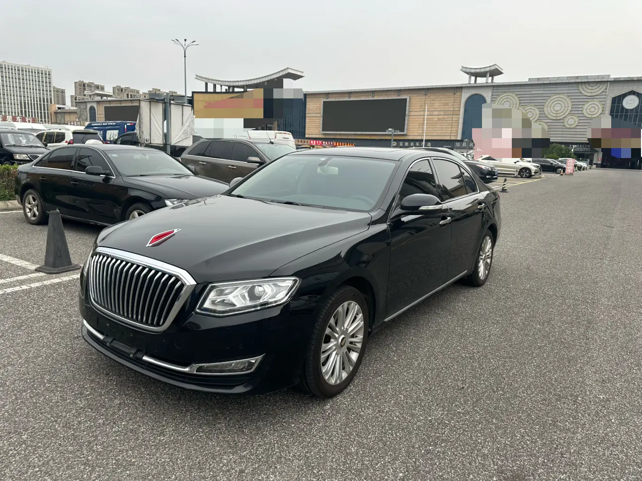 Hongqi H7