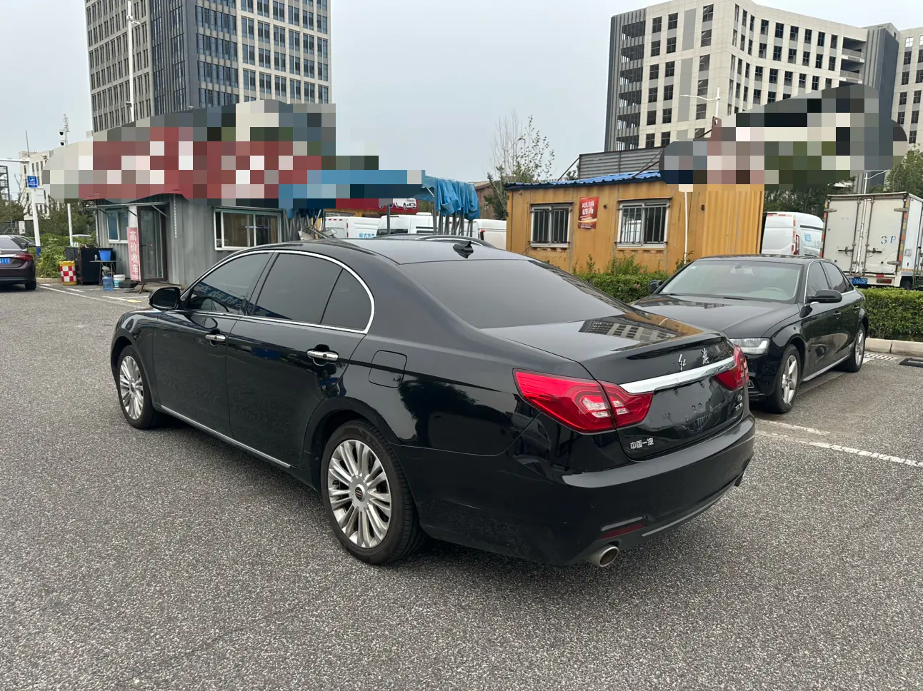 Hongqi H7