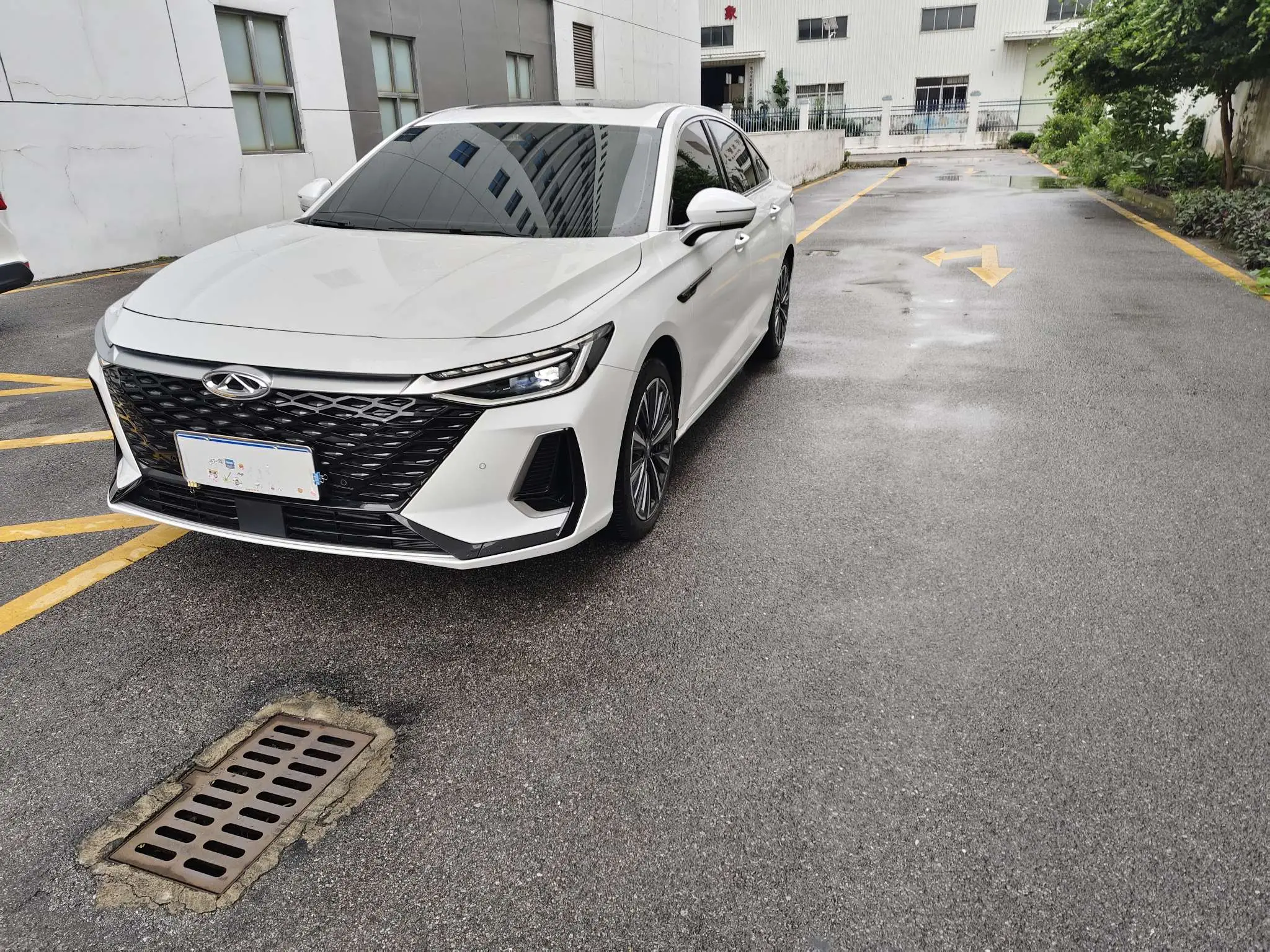 Chery Arrizo 8  из Китая