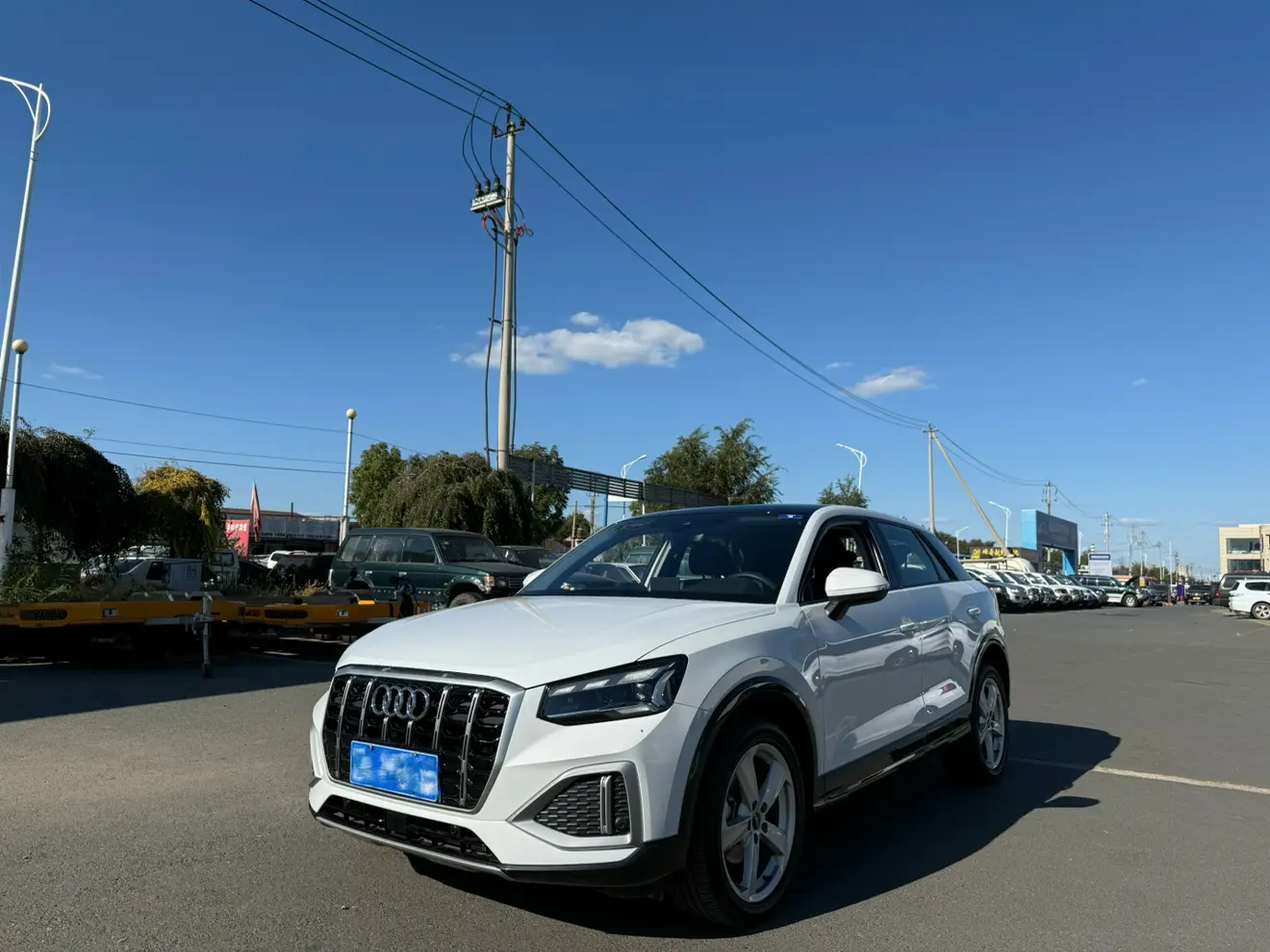 Audi Q2L