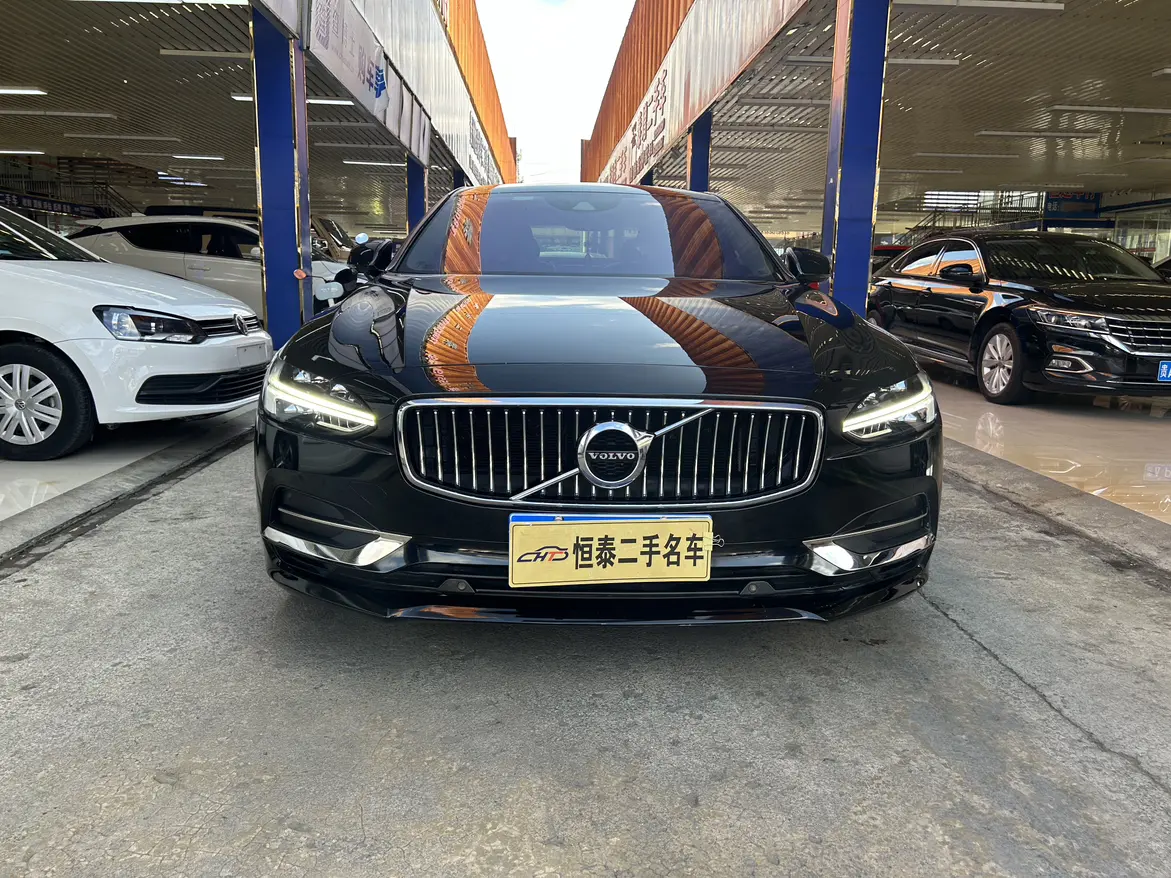 Volvo S90