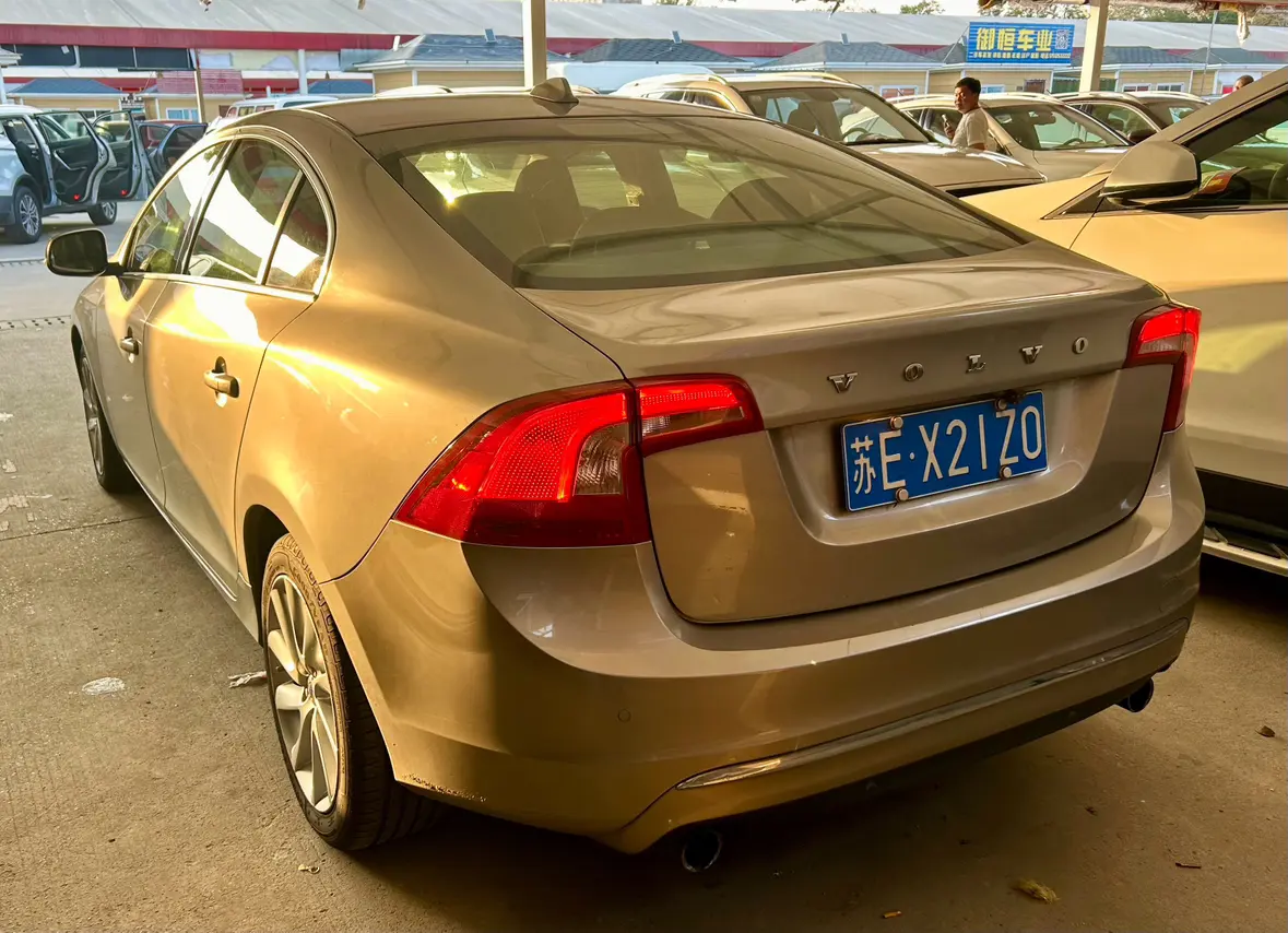 Volvo S60