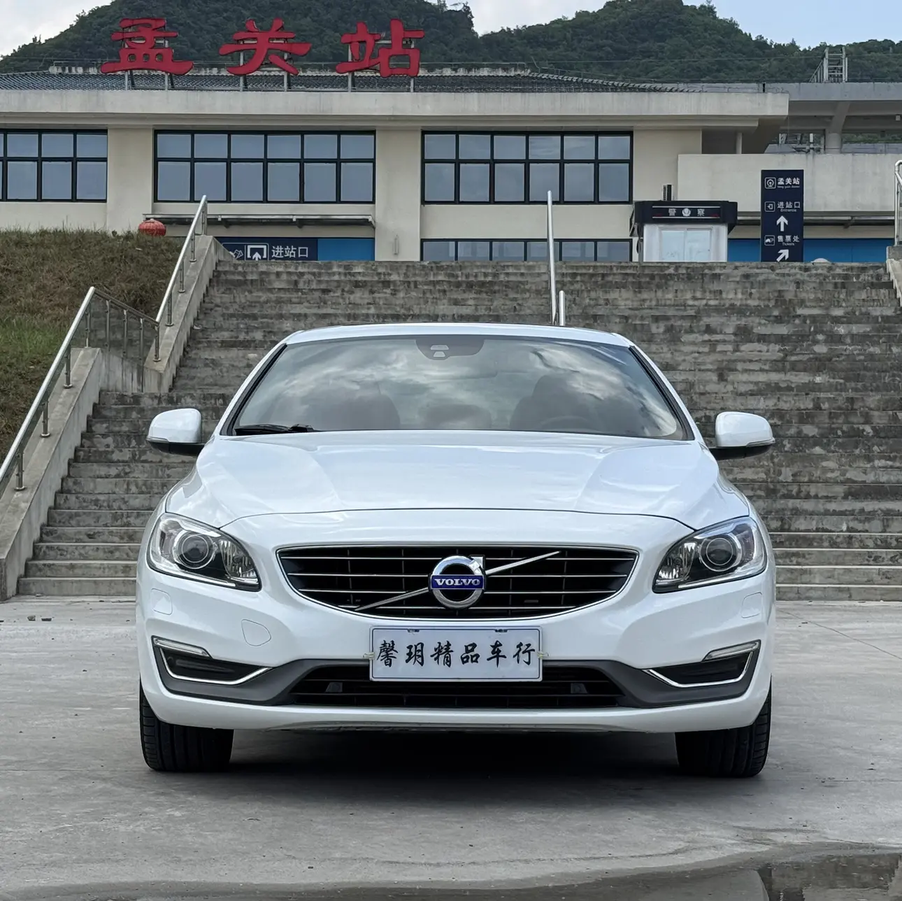 Volvo S60