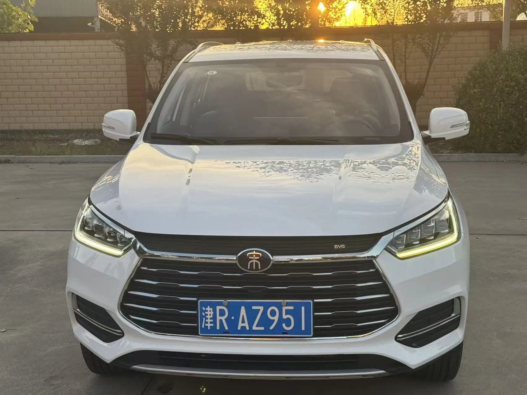 BYD Song  из Китая