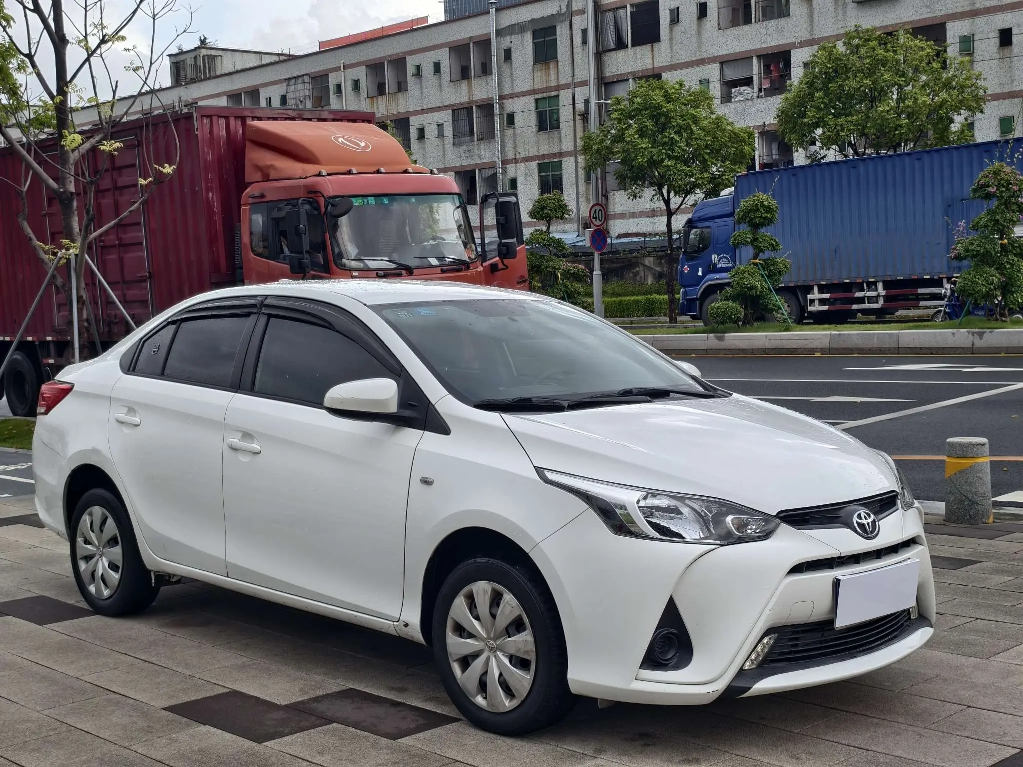 Toyota YARiS L Enjoy