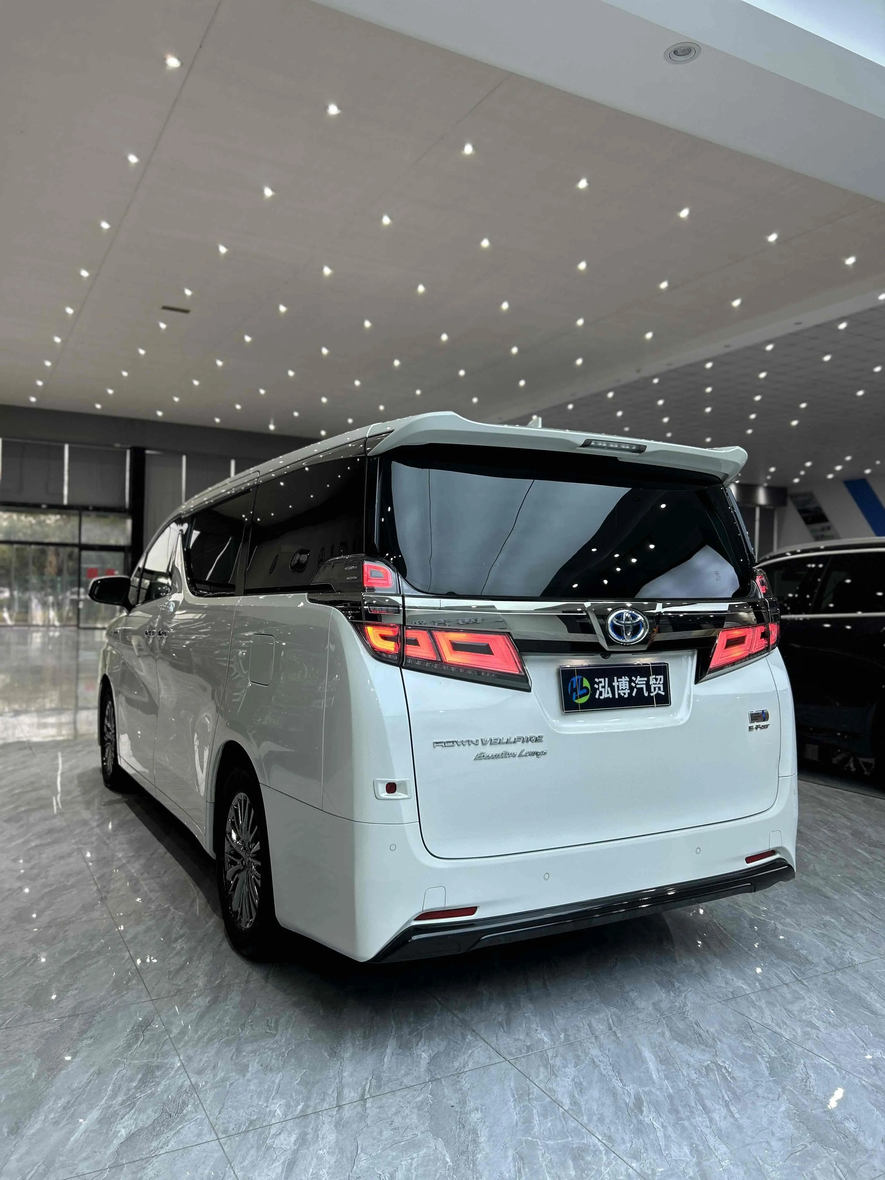 Toyota Crown Wellfire