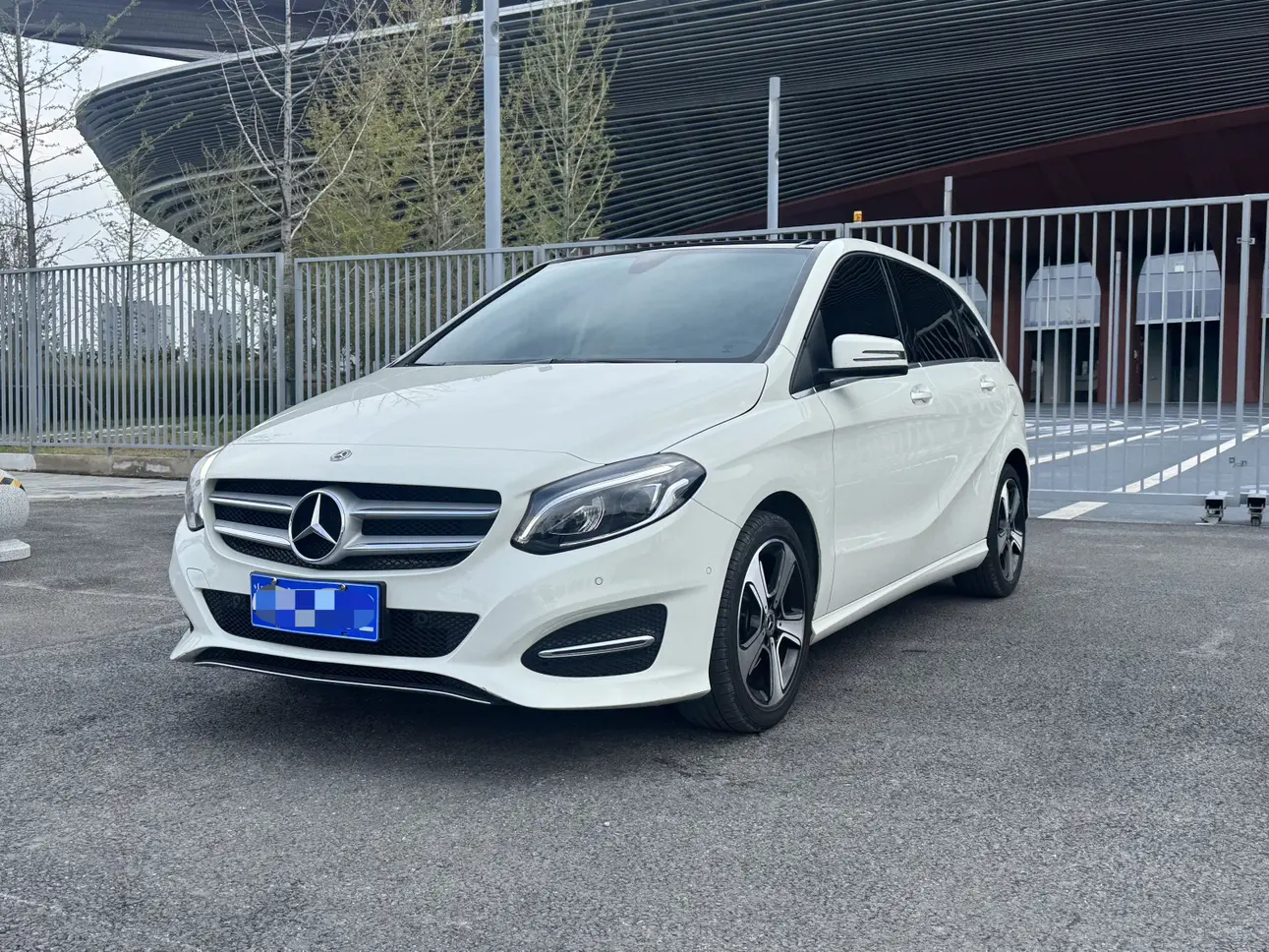 Mercedes-Benz Mercedes Benz B Class  из Китая