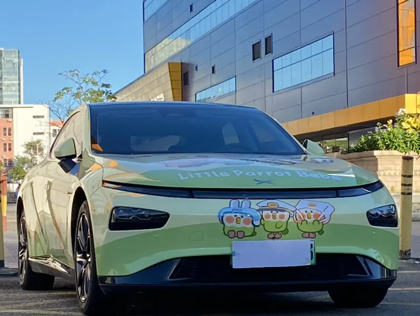 Xpeng P7  из Китая