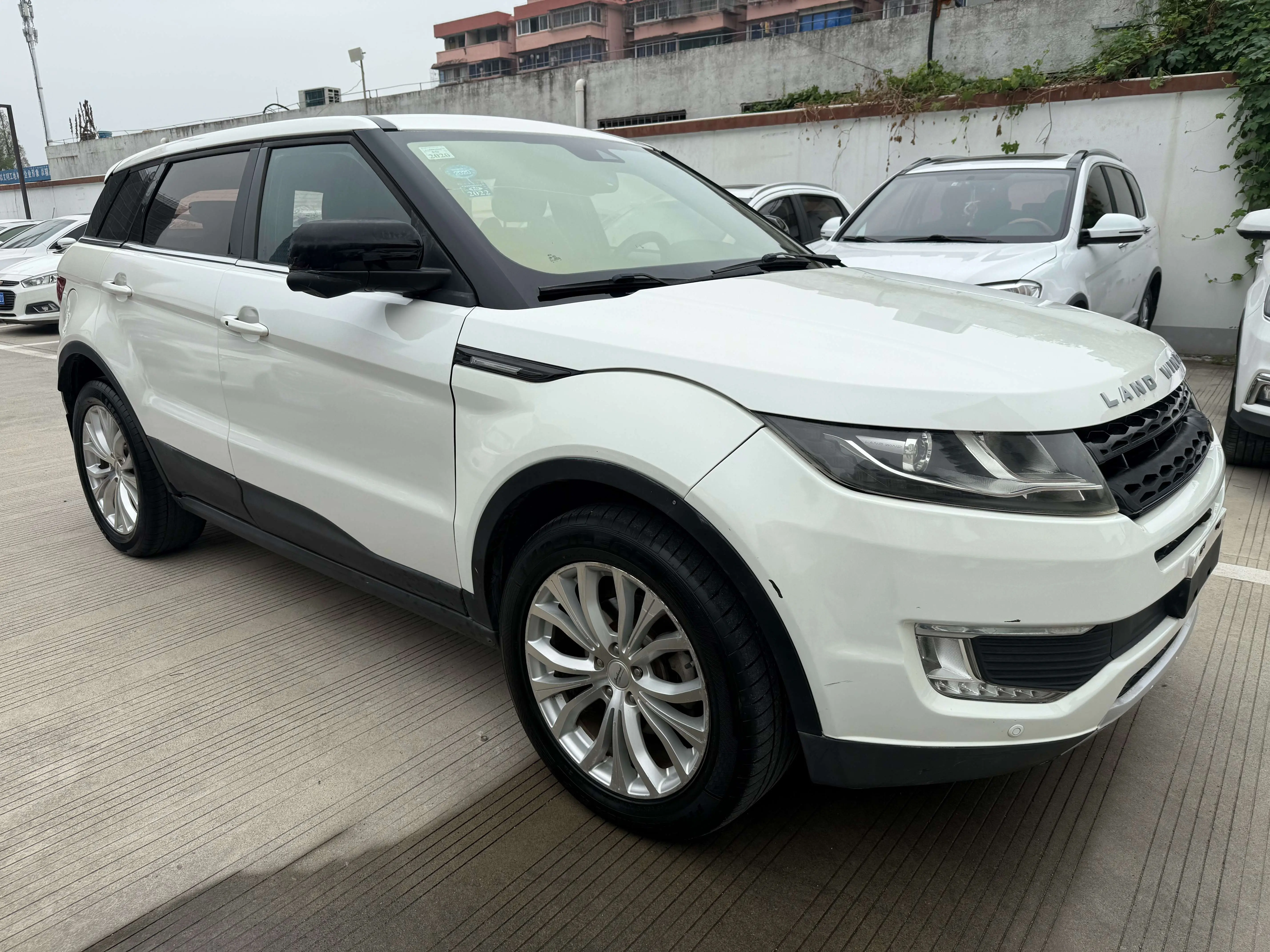 Lu Feng Landwind X7