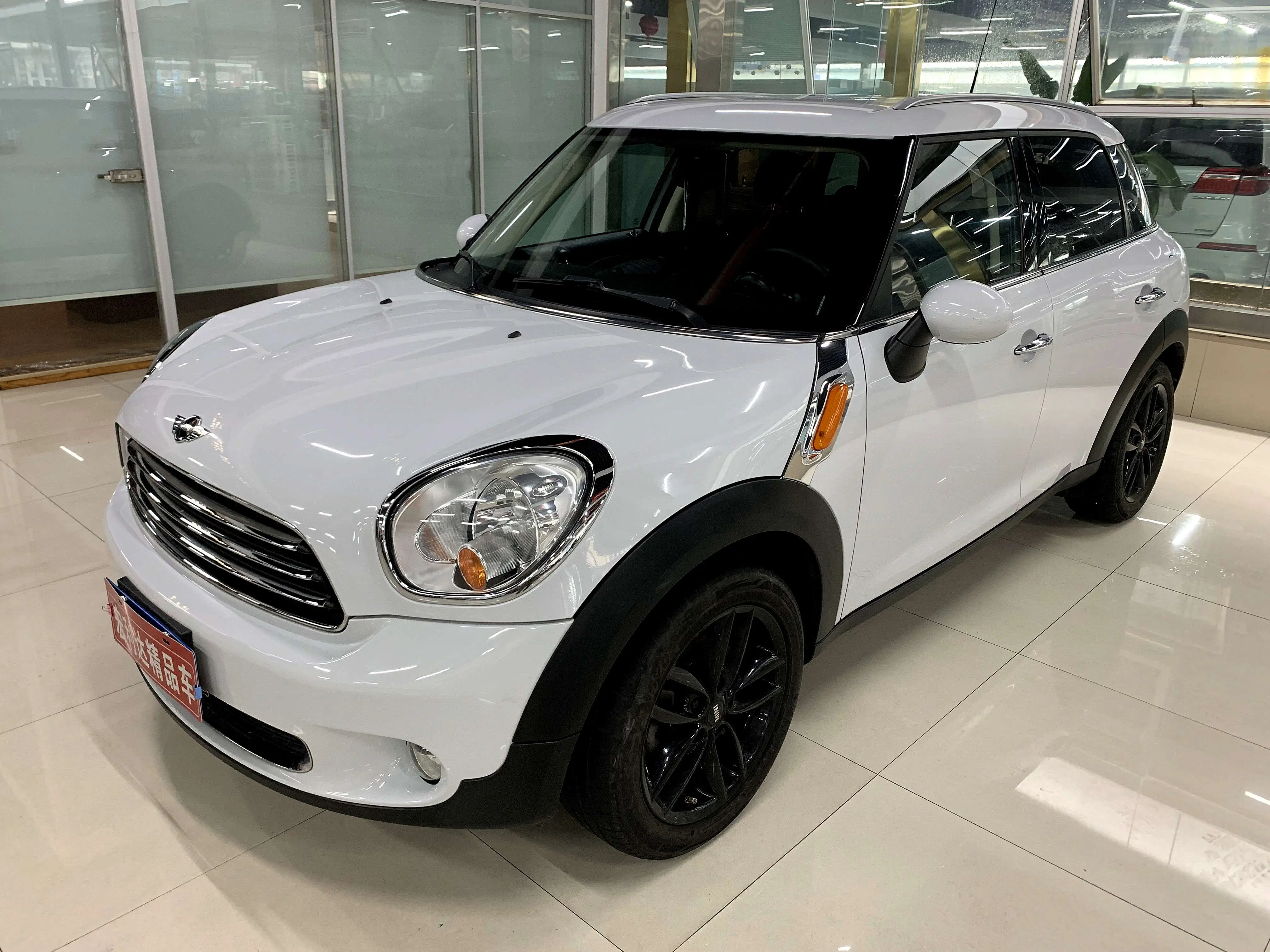 MINI COUNTRYMAN