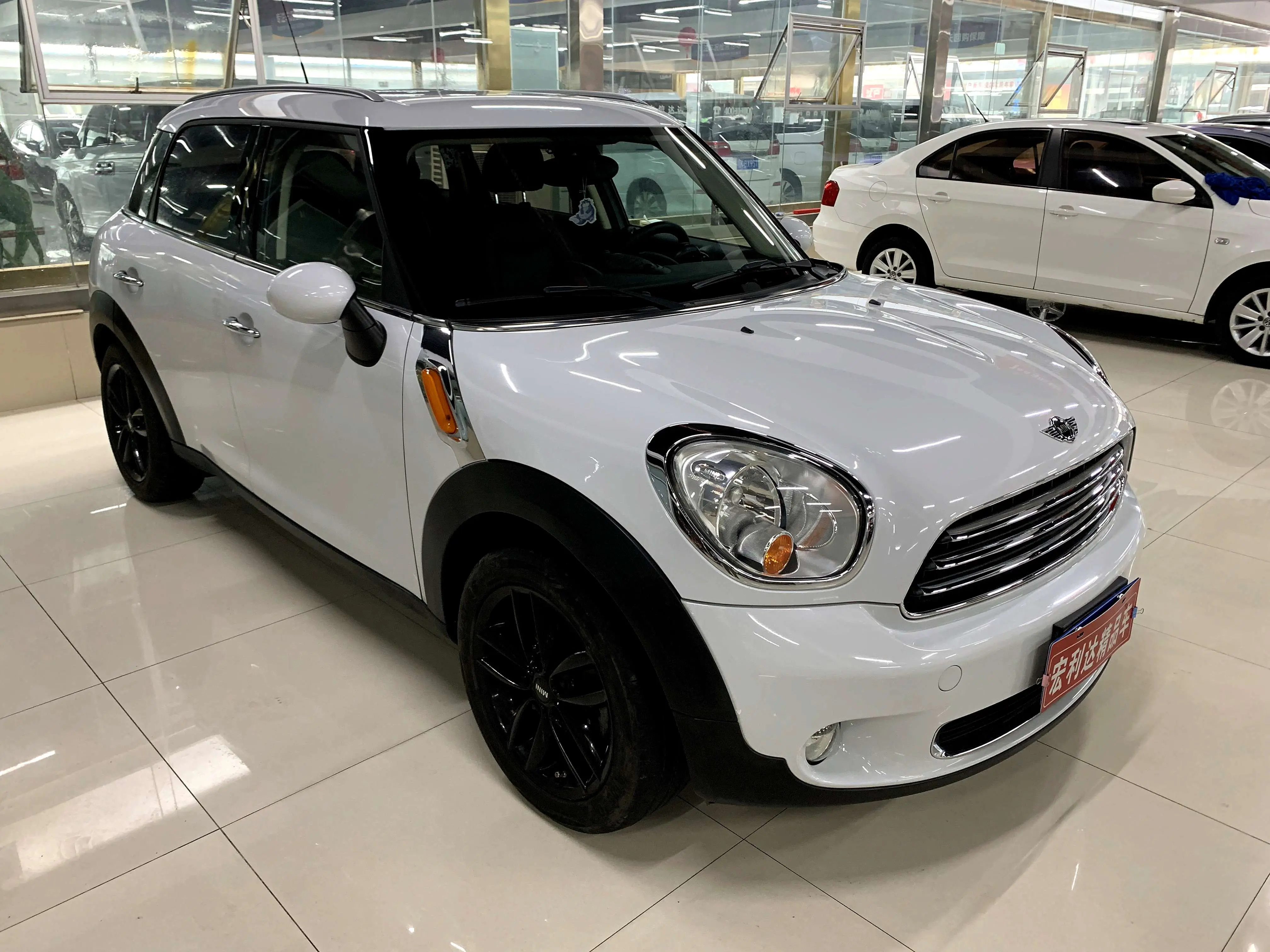 MINI COUNTRYMAN