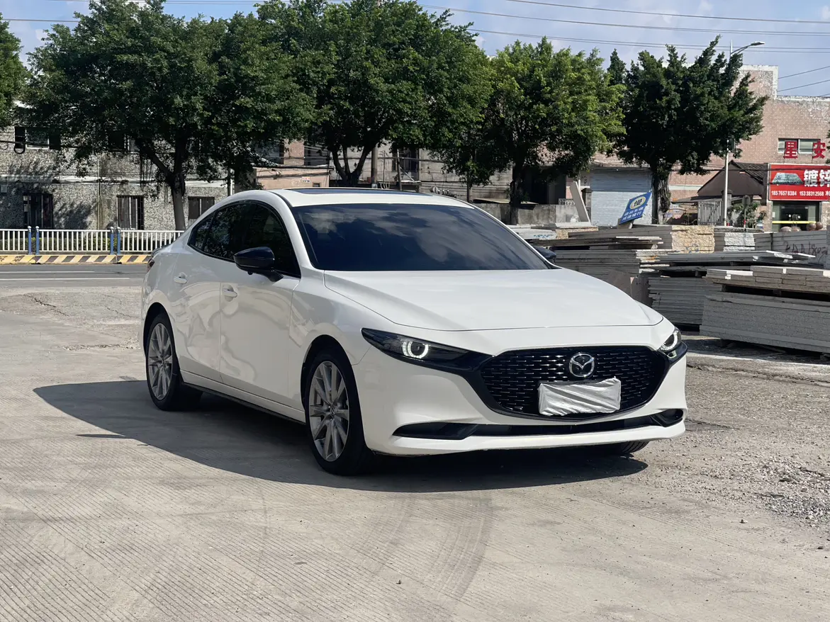 Mazda 3 Angkesela